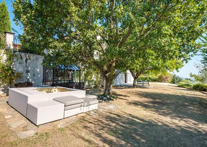 Oda ve Kahvaltı La Magnanella - Luxury Fornovo di Taro